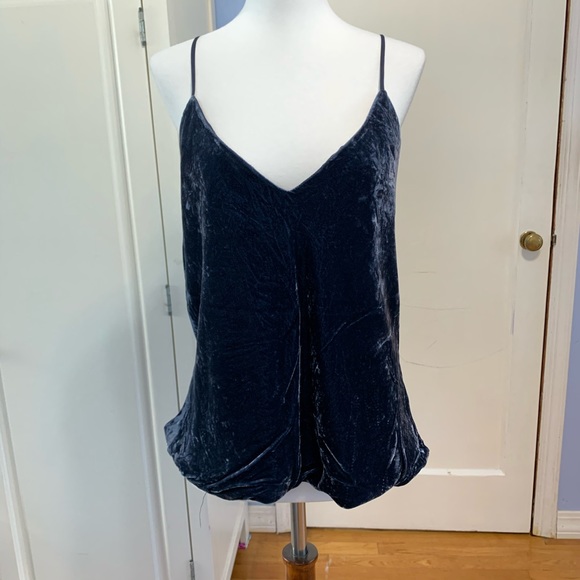 Intermix velvet tank top - Picture 8 of 8